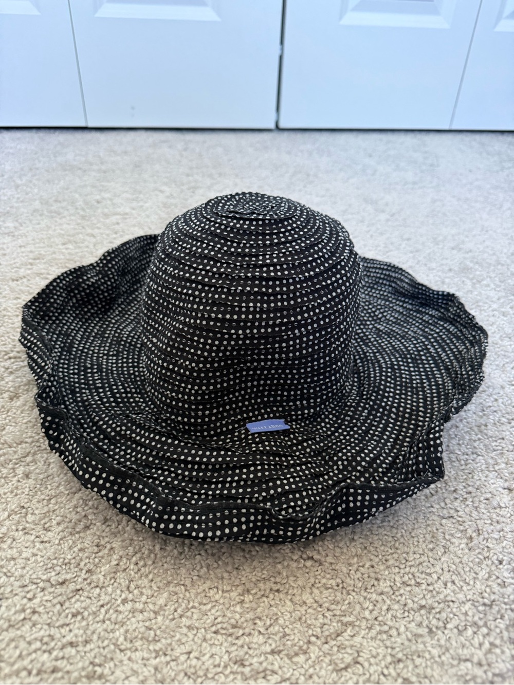 Wallaroo Hat Company Scrunchie Hat Summer Beach Polka Dots - Picture 2 of 6